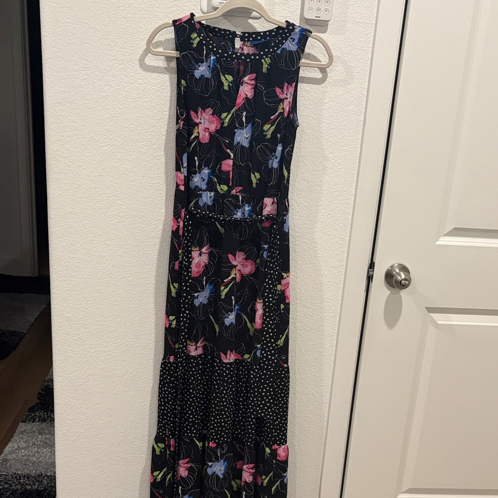 Floral Sleeveless Maxi Dress